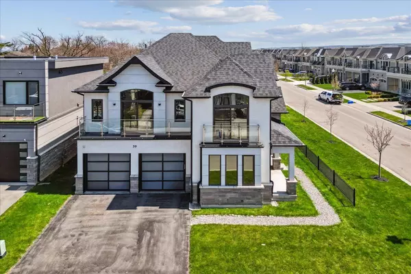 Hamilton, ON L8E 5C2,39 Sunrow Gate