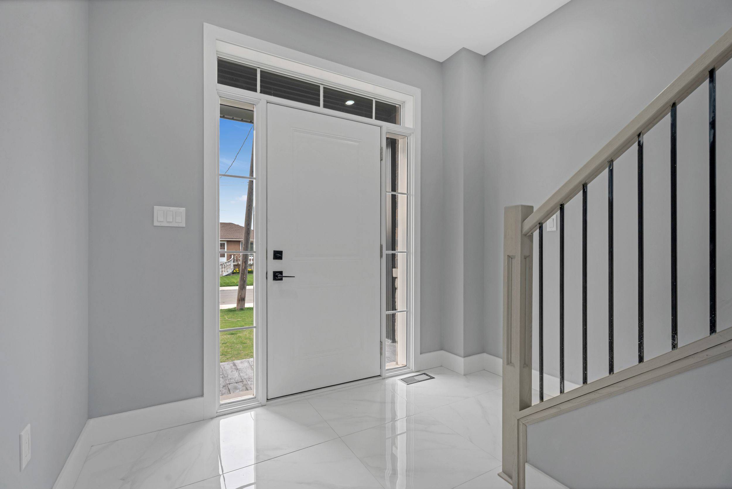 Hamilton, ON L8H 6C1,84 Beland AVE N