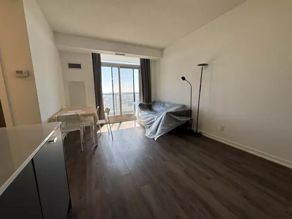 Toronto C15, ON M2J 1M6,56 Forest Manor RD #2910