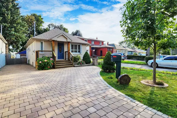 Toronto W06, ON M8W 1T6,21 Enfield AVE