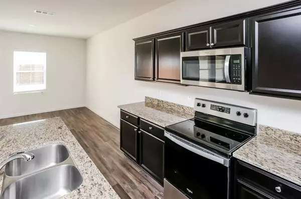Lavon, TX 75166,488 Crestridge Drive