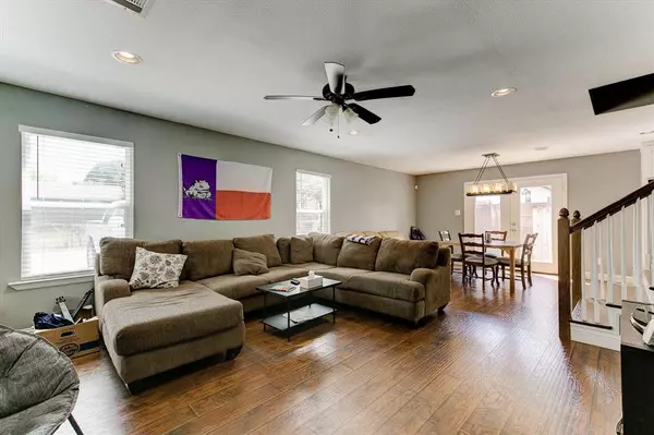 Fort Worth, TX 76110,2313 W Devitt Street