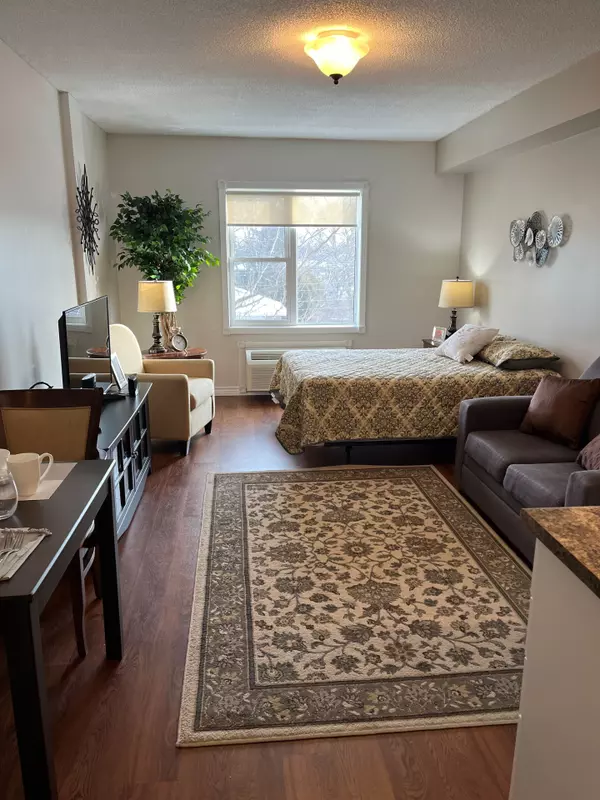 Oshawa, ON L1G 8E4,259 Hillcroft ST #332