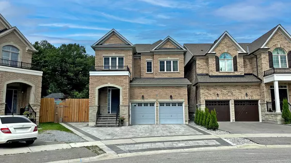 20 Clara May AVE, East Gwillimbury, ON L9N 0R4