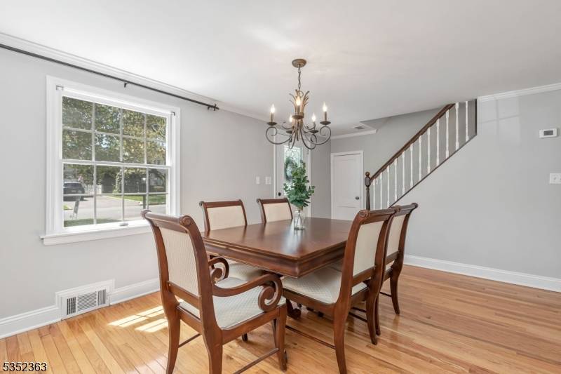Madison Boro, NJ 07940,13 Longview Ave