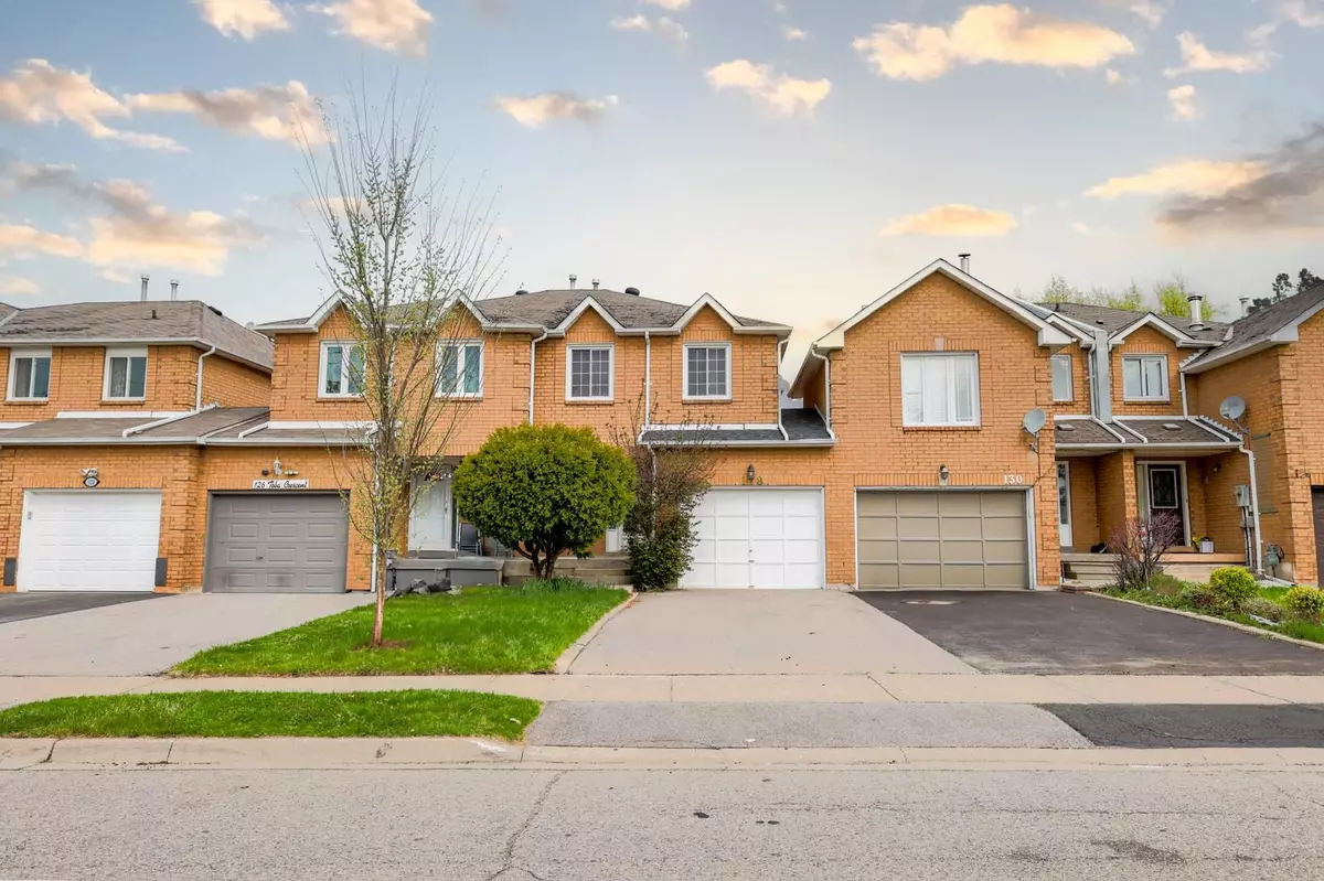 Brampton, ON L6Z 4R9,128 TOBA CRES N