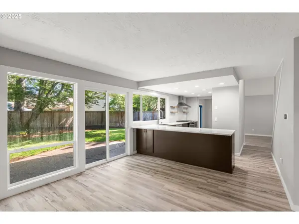 2053 SE HANOVER CT, Hillsboro, OR 97123