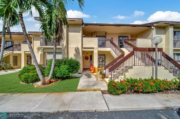 Deerfield Beach, FL 33442,1977 SW 15th St #112