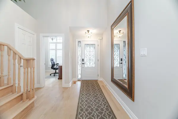 Milton, ON L9T 5T3,1023 Freeman TRL