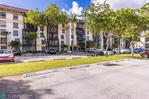 Lauderhill, FL 33319,5550 NW 44th St #410-B