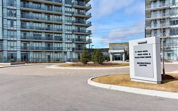 Mississauga, ON L5M 0Z1,4655 Glen Erin DR #PH4