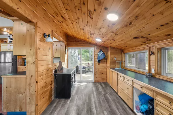 Muskoka Lakes, ON L0K 1E0,5 Severn River 406 N/A