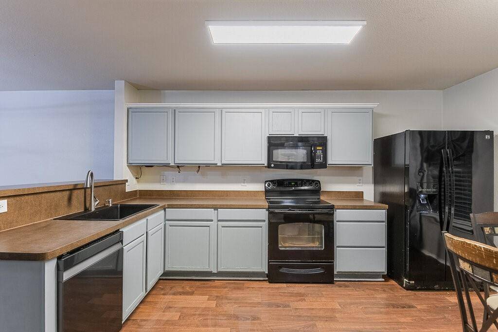 Venus, TX 76084,102 Independence Avenue