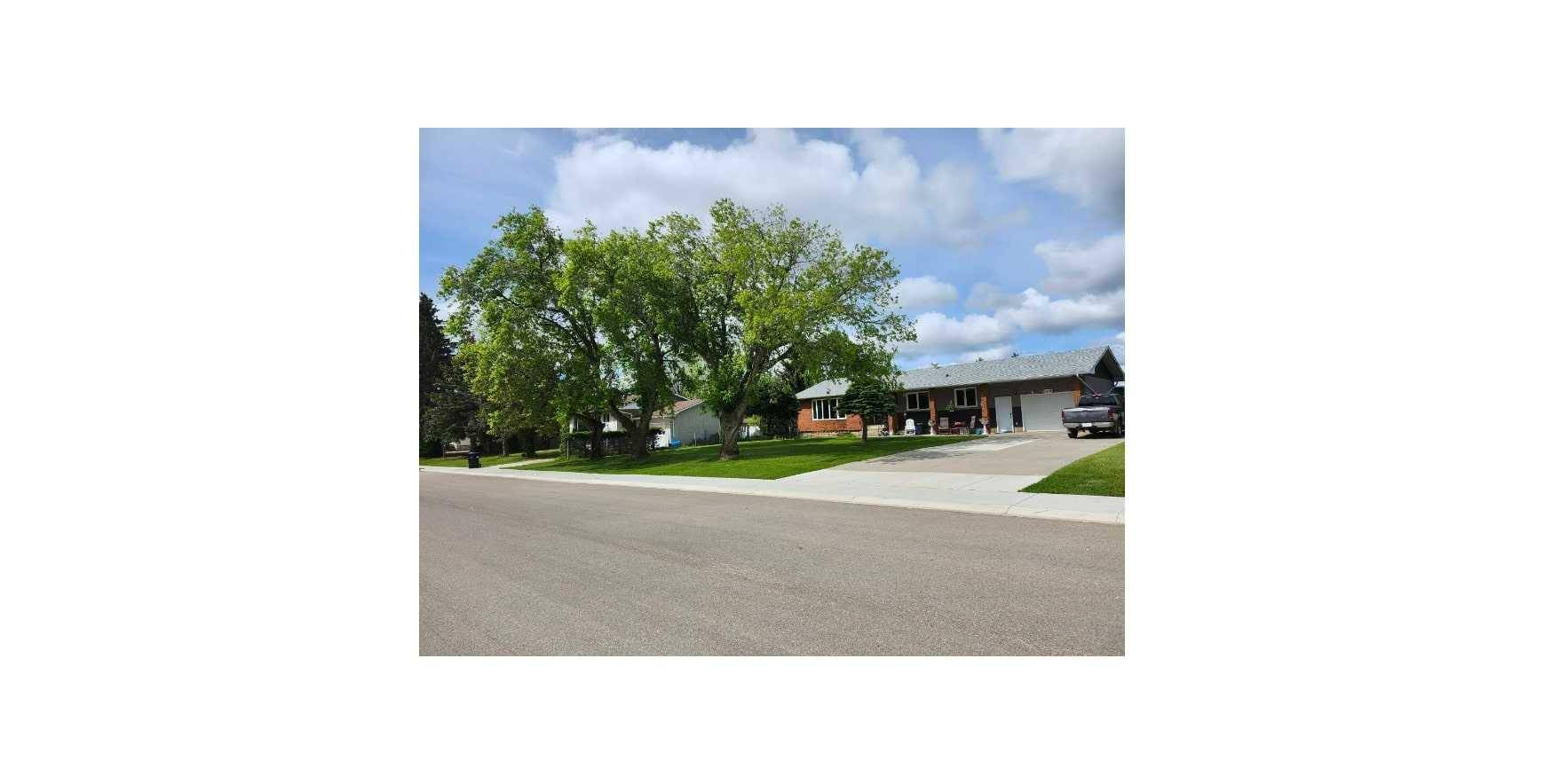 5016 56 ST, Glendon, AB T0A 1P0