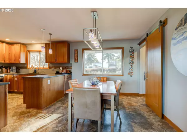 Vancouver, WA 98661,6904 NE 70TH ST