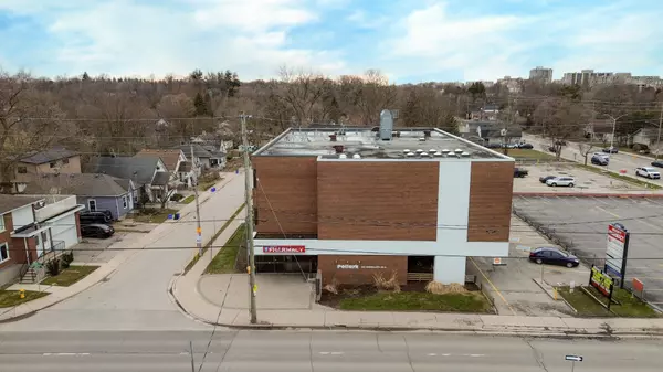 London North, ON N6H 4P2,240 Wharncliffe RD N #203