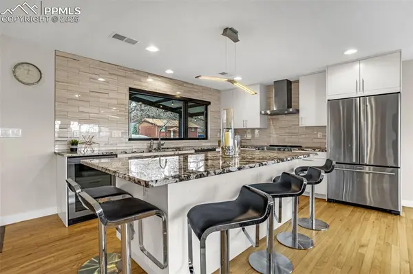 597 Vista DR, Castle Rock, CO 80104