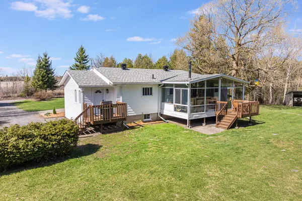 North Glengarry, ON K0B 1R0,21680 Seven Hills RD NE