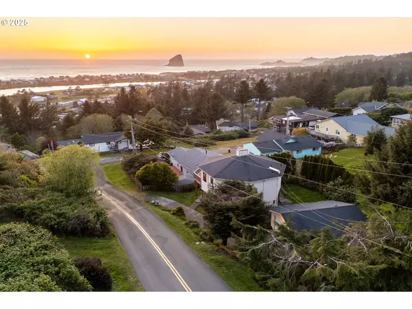 Pacific City, OR 97135,35590 UPPER LOOP RD