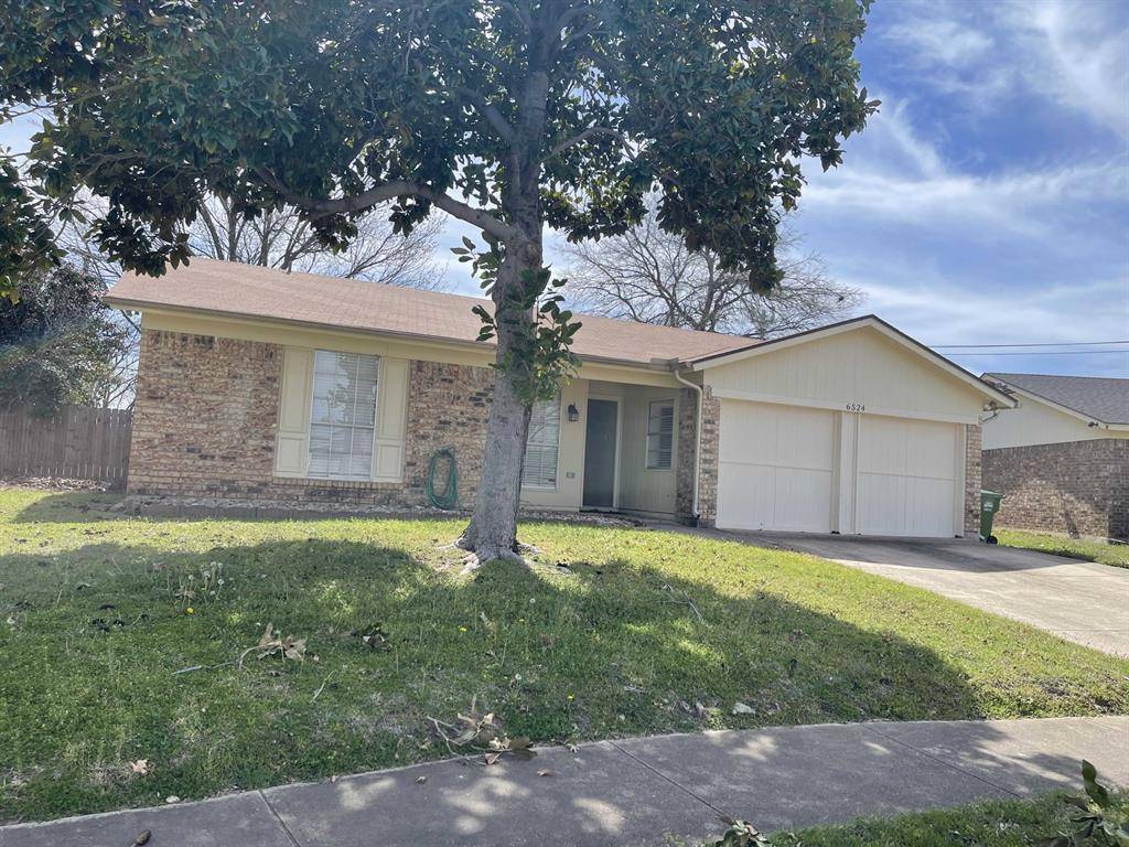 6524 Old Mill Circle,  Watauga,  TX 76148