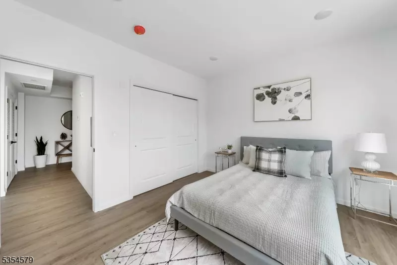 15 S 13Th St #305, Newark City, NJ 07107