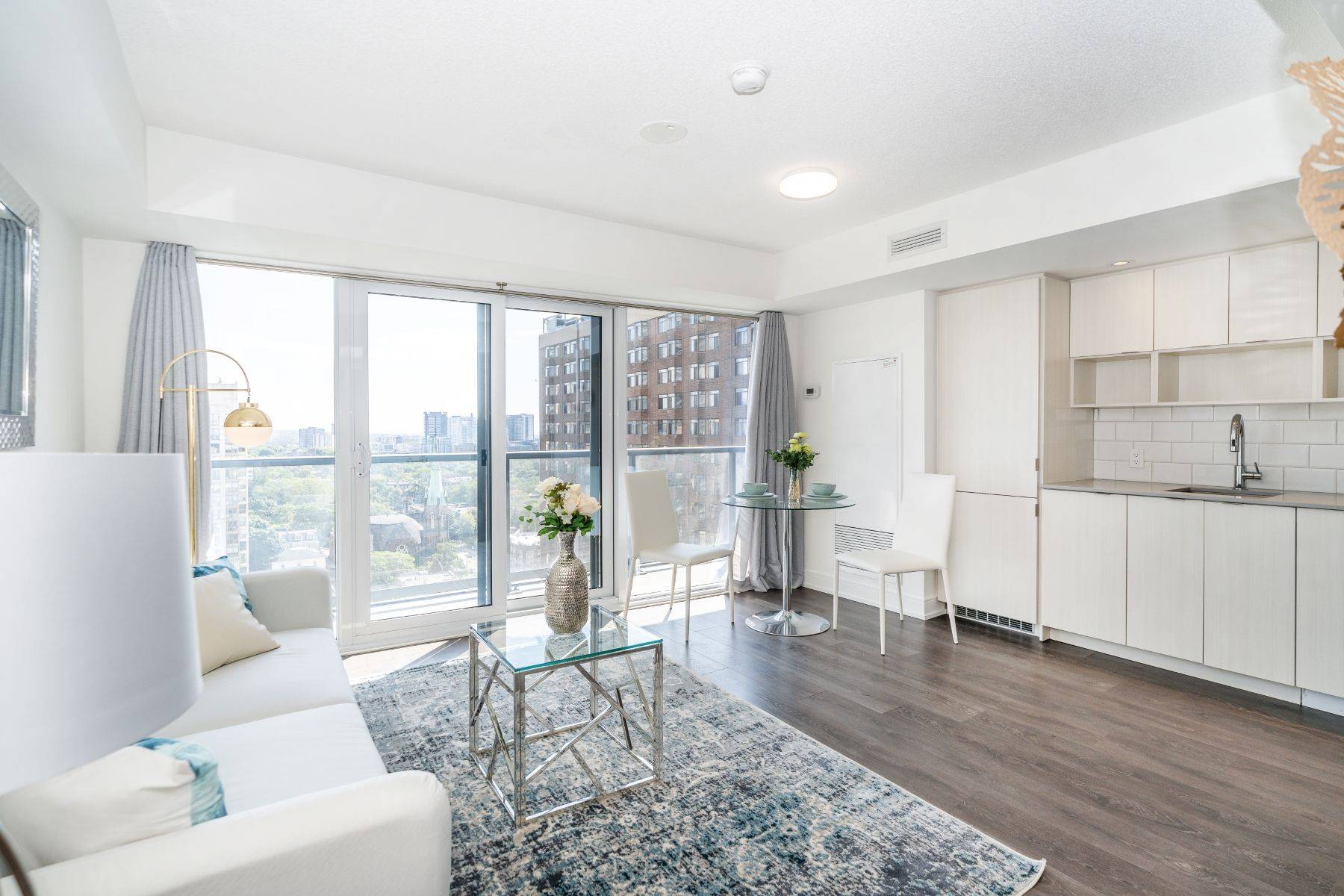 Toronto C08, ON M5B 0B1,89 Mcgill ST #1506