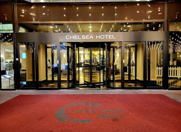 Toronto C01, ON M5G 1Z4,33 Gerrard ST W #CHELSEA HOTEL (Bb33)
