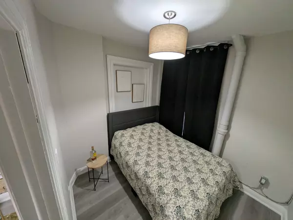 111 Dundas ST #4, London East, ON N6A 1E8