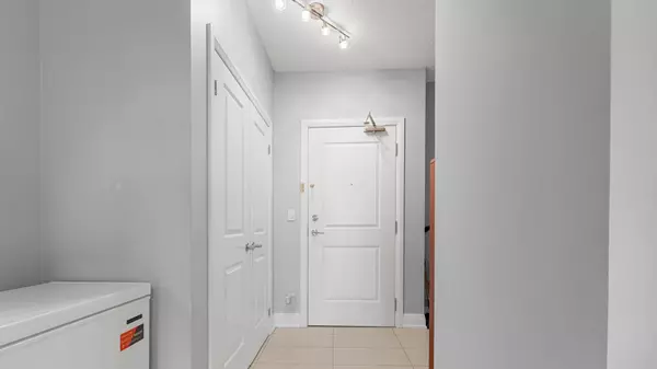 Vaughan, ON L4L 8C4,12 Woodstream BLVD #201