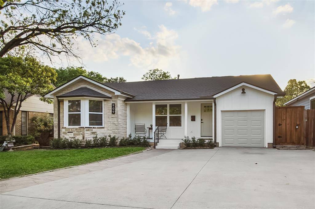 909 Cliffdale Avenue,  Dallas,  TX 75211