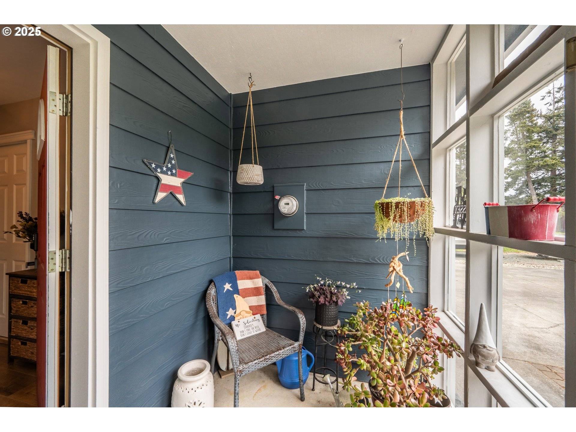 Bandon, OR 97411,1057 4TH ST SE