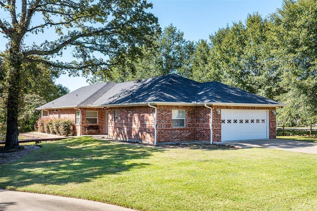 Mabank, TX 75156,200 Bushwhacker Drive