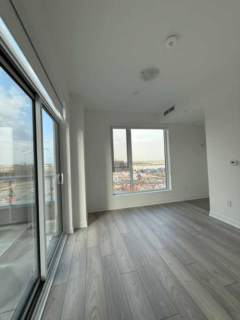Vaughan, ON L4K 0R5,474 Caldari RD #506
