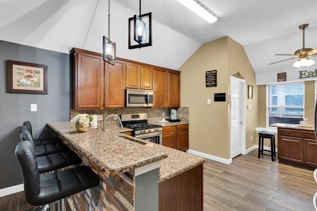 Cedar Hill, TX 75104,1136 Essex Drive