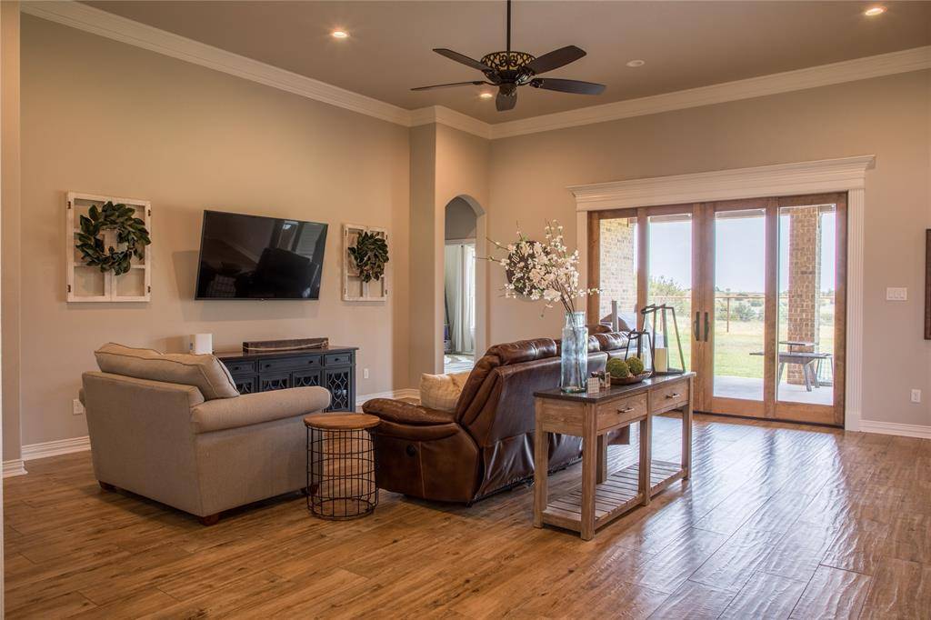 Weatherford, TX 76087,1077 Eagles Bluff Drive