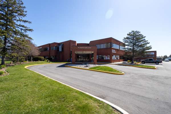 1060 Speers RD #120, Oakville, ON L6L 2X4