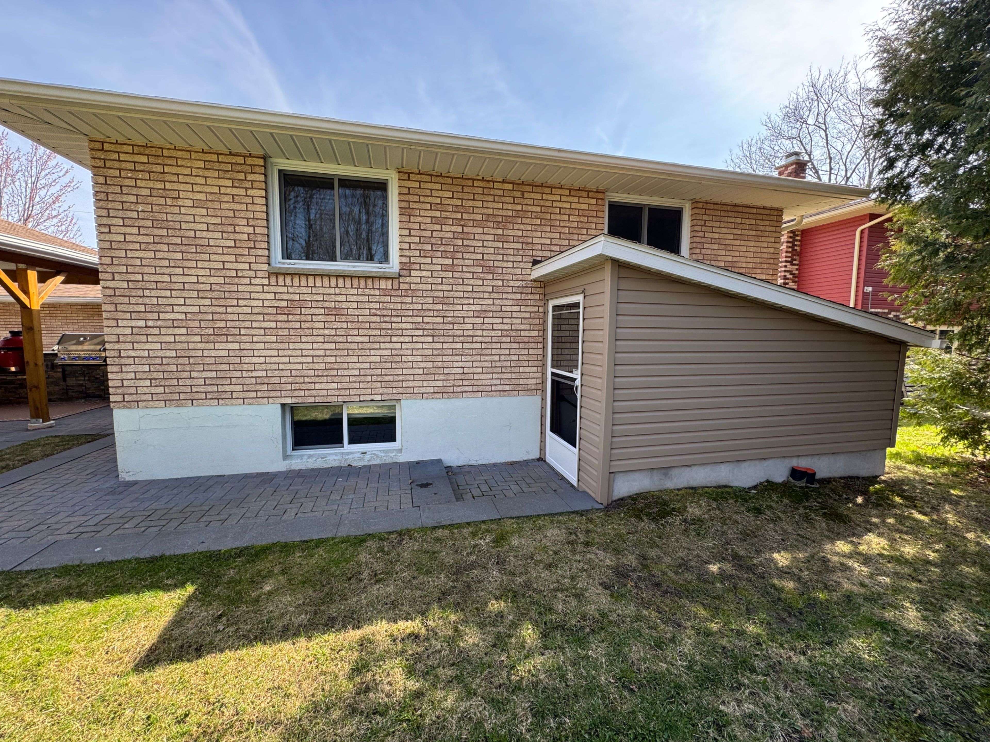 North Bay, ON P1C 1G7,220 Mcnaughton AVE