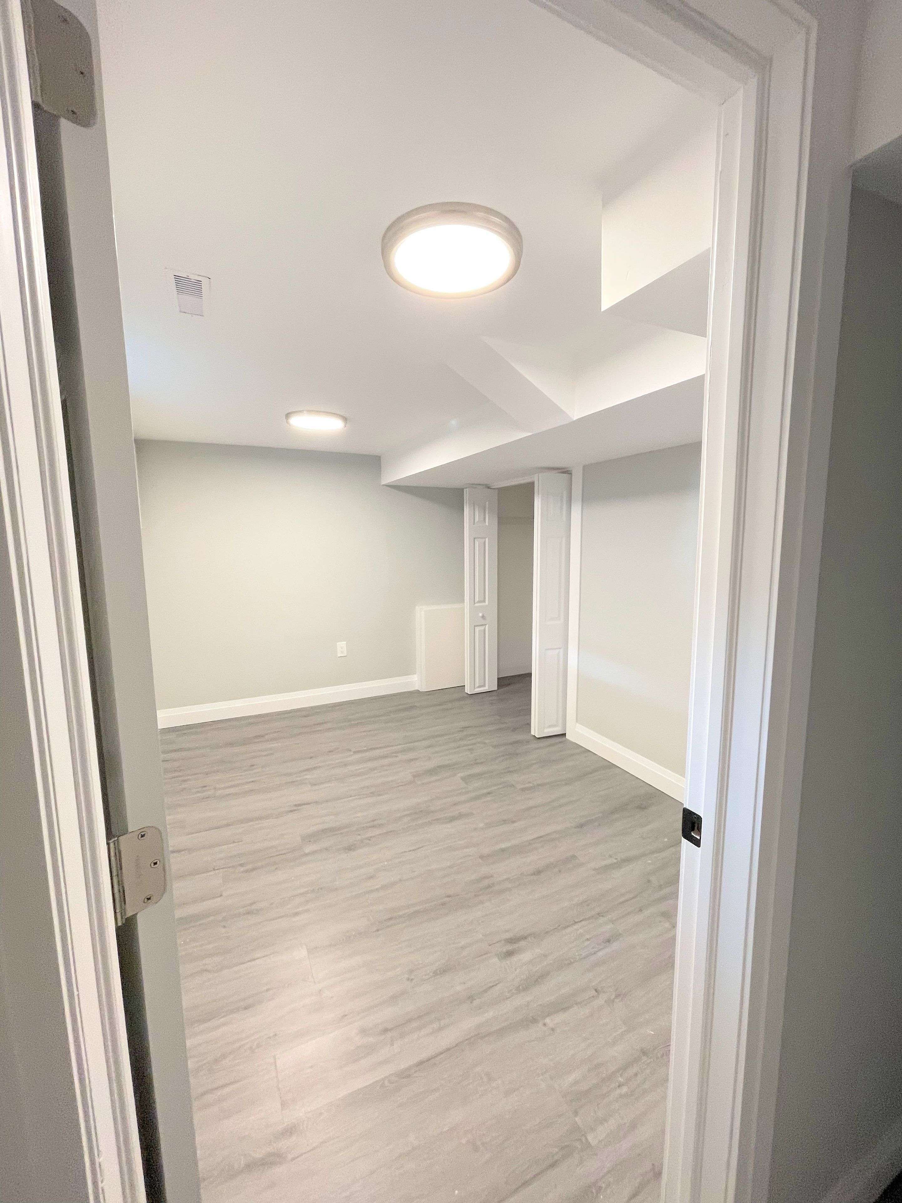 St. Catharines, ON L2M 1J2,12 Croydon DR #(Lower Unit)