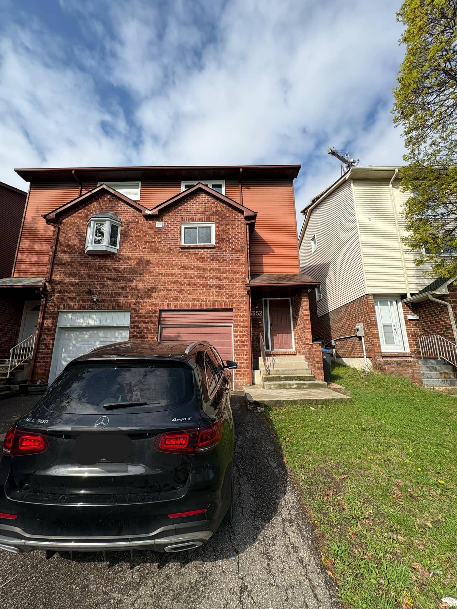 3352 Burdock PL, Mississauga, ON L5A 4B7