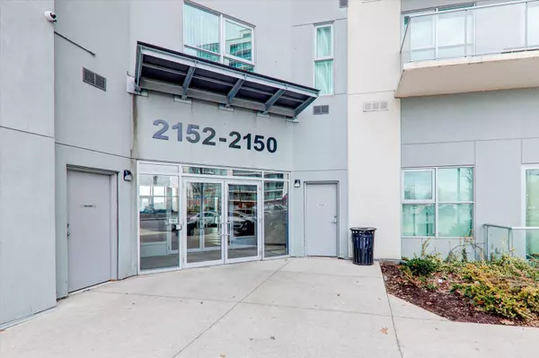 Toronto E04, ON M1R 3A7,2150 Lawrence AVE E #502