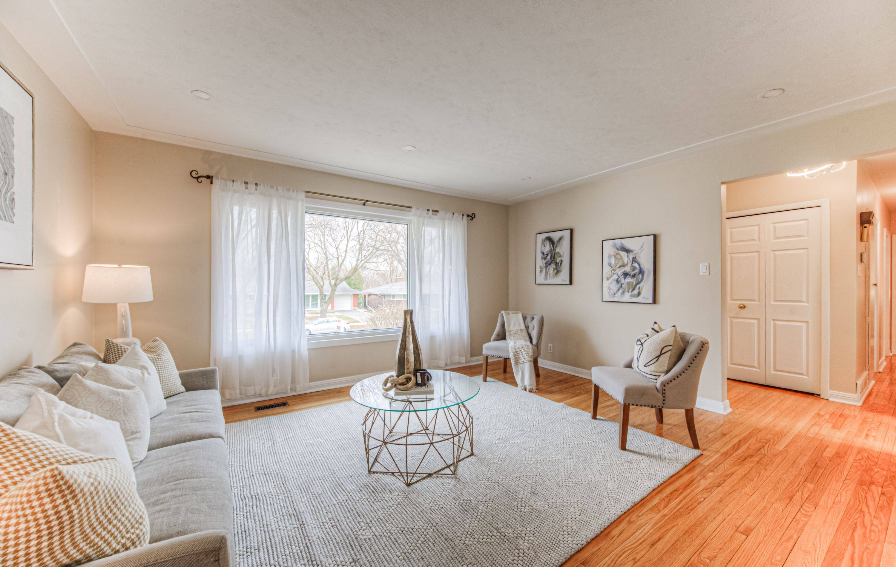 Kitchener, ON N2M 4C7,211 Lakeside DR