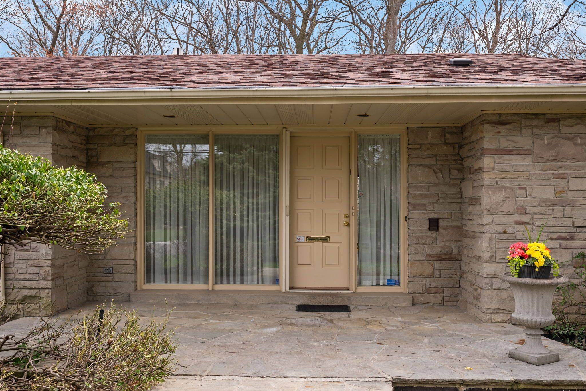 Toronto C15, ON M2K 1Z4,63 Forest Grove DR