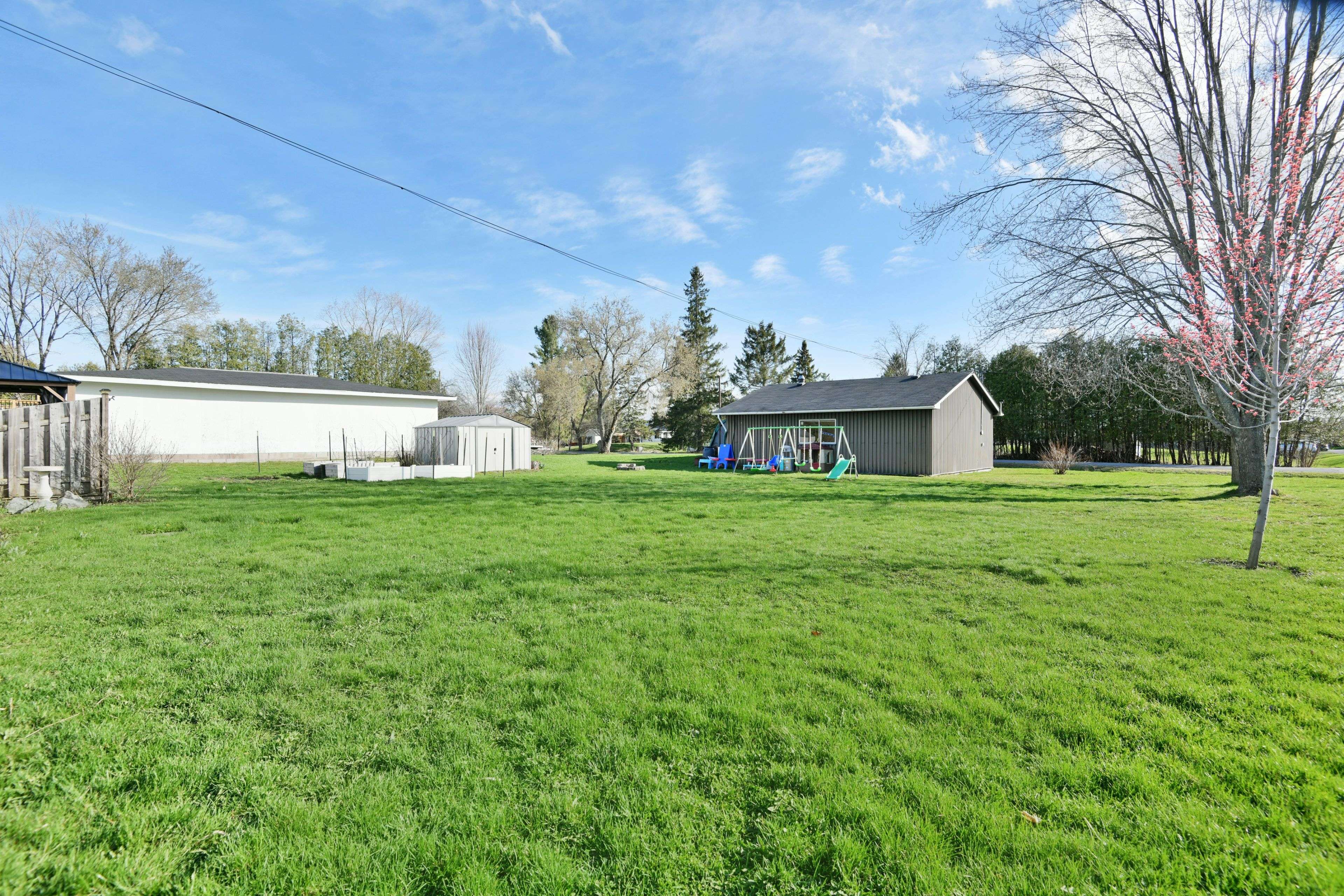 Carp - Dunrobin - Huntley - Fitzroy And Area, ON K0A 1X0,102 Creek DR