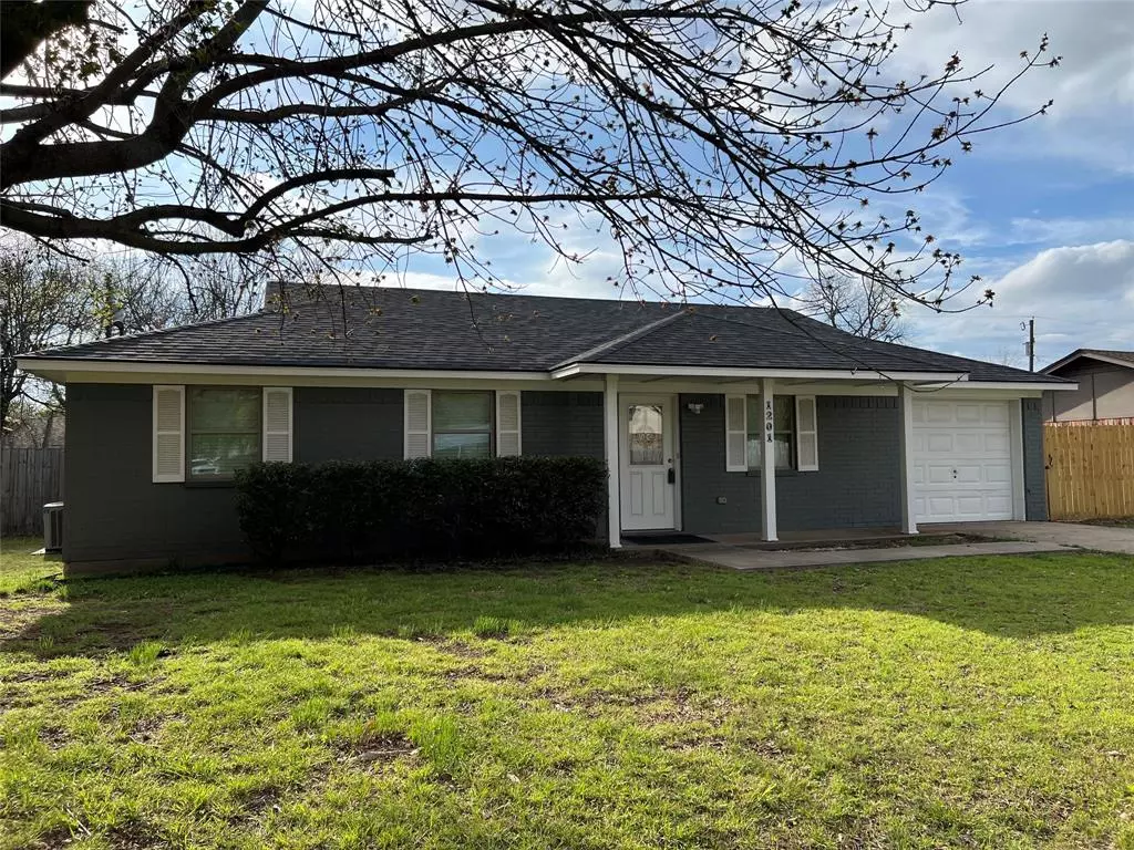 Gainesville, TX 76240,1201 N Taylor Street