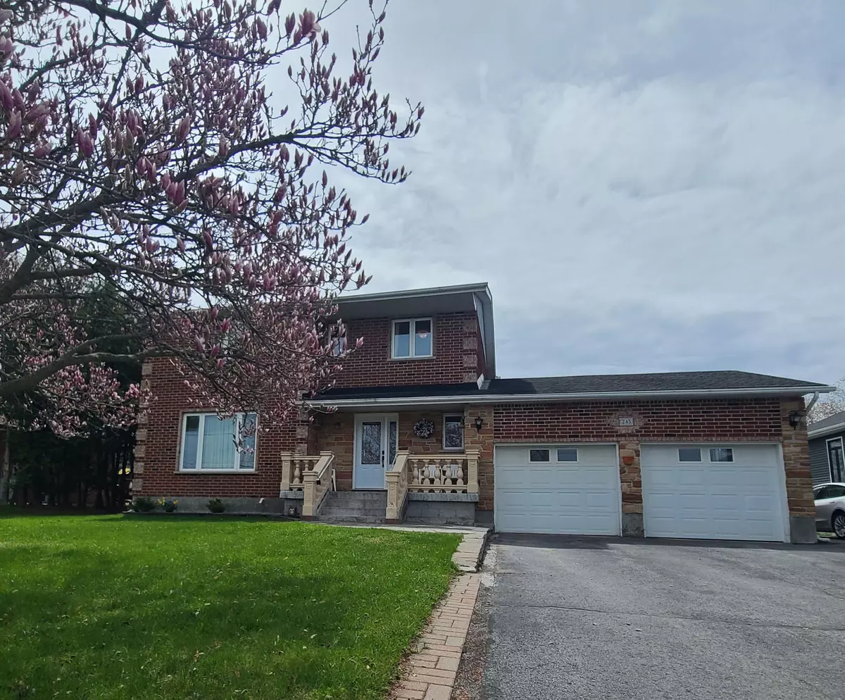Kingston, ON K7M 3M4,245 Arnold ST