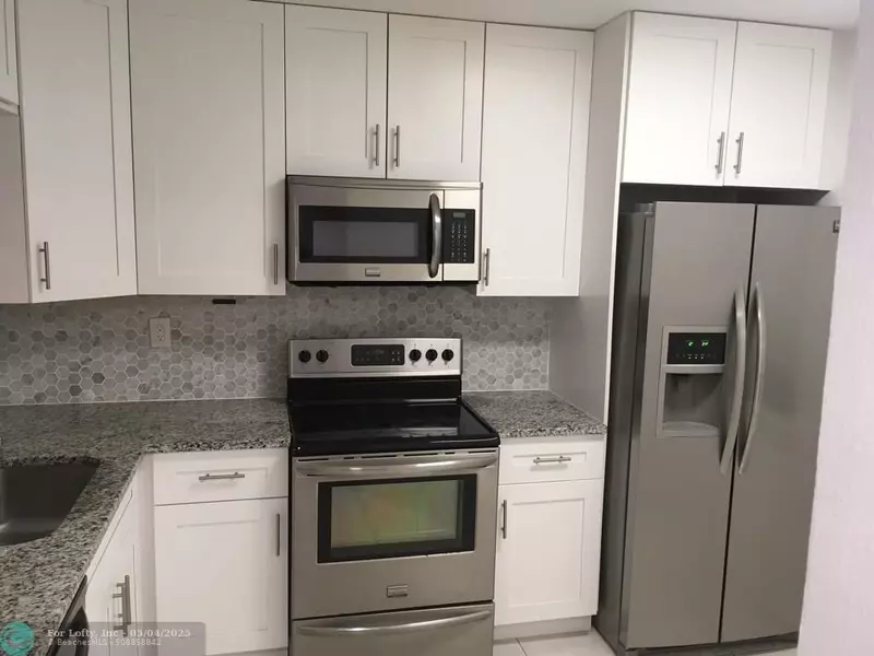 2900 NW 42nd Ave #A409, Coconut Creek, FL 33066