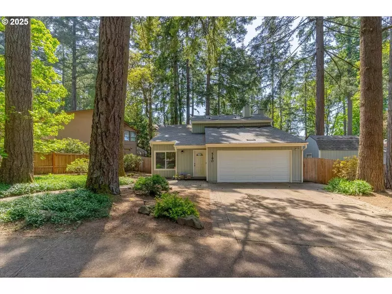 5190 WOODSCAPE DR SE, Salem, OR 97306