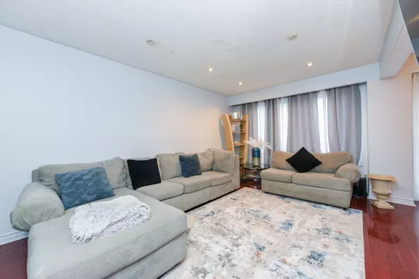 Mississauga, ON L4T 3C7,7500 Goreway DR #92