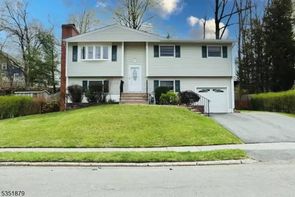 11 Kory Rd, Newton Town, NJ 07860