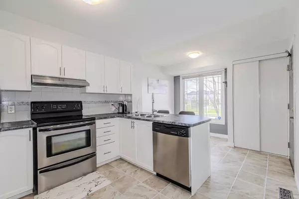 Kanata, ON K2M 3A4,388 Crownridge DR
